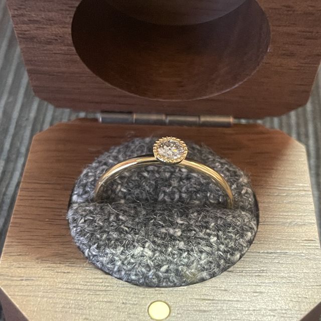 【鎌倉彫金工房の口コミ】 制作過程の殆どを自分達で行います。
サイズの調整も自分達で行える為、少…