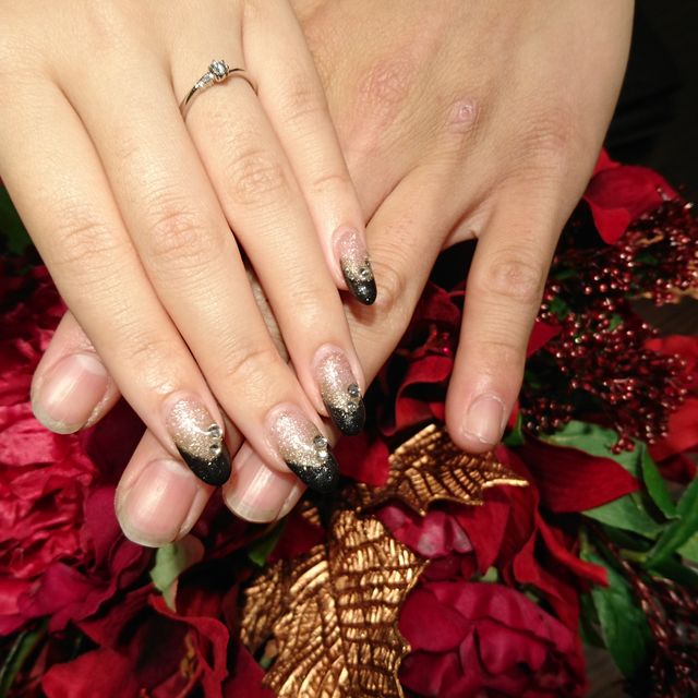 【A DEUX(アドゥー)の口コミ】 ダイヤの品質が決め手です。ハートアンドキュー・ピットという数学的な考…