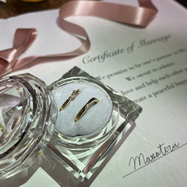 【アイプリモ(I-PRIMO)の口コミ】 デザインがシンプルでとても気に入りました。ゴールド希望でしたが、店内…