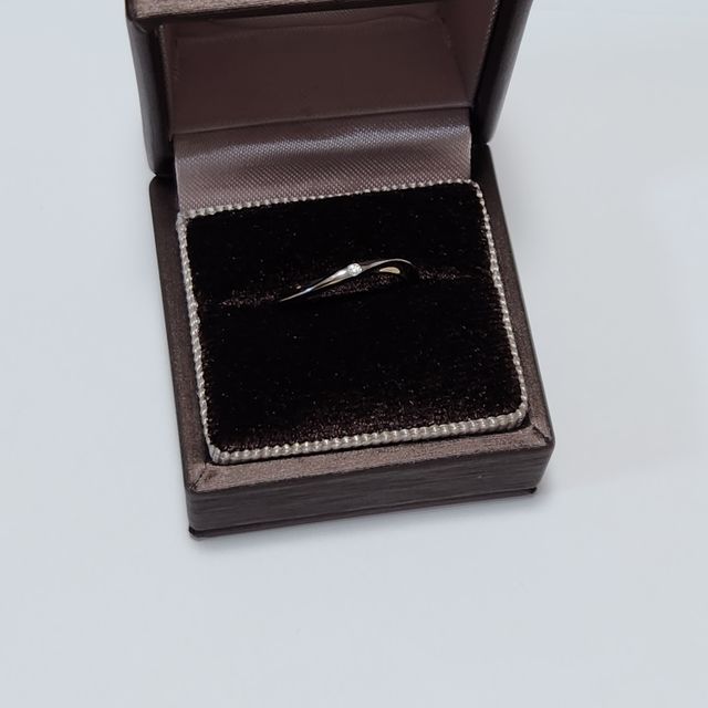 【アイプリモ(I-PRIMO)の口コミ】 婚約指輪もI-PRIMOさんで購入してもらっていたので、重ねてつけるにも相性…