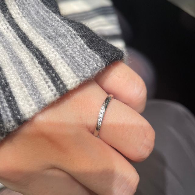 【アイプリモ(I-PRIMO)の口コミ】 非常に沢山の指輪を見せていただいたのですが、こちらの着け心地が一番良…