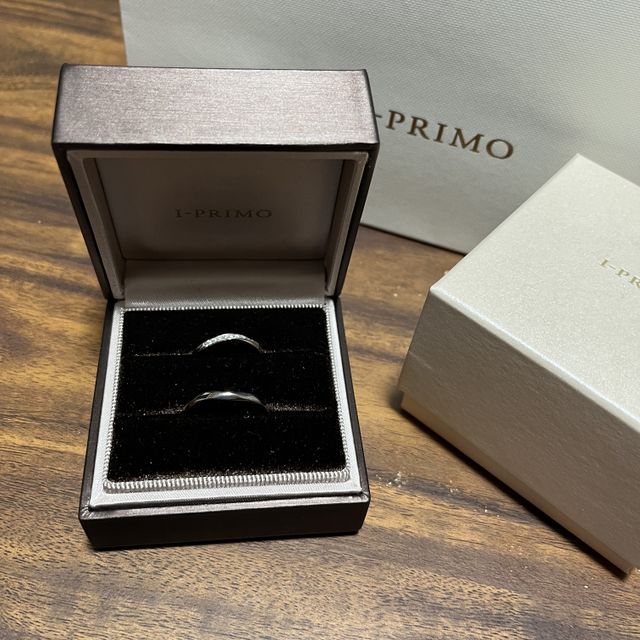 【アイプリモ(I-PRIMO)の口コミ】 正面からみたときだけでなく、上から、下から見た時もダイヤが輝いている…