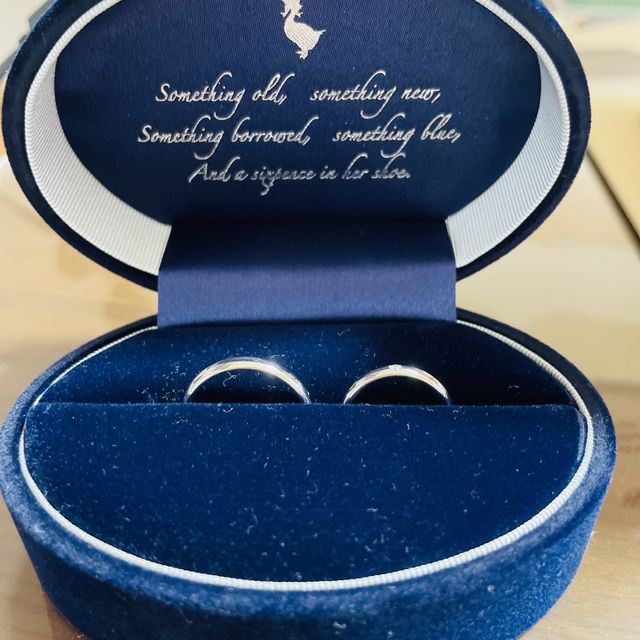 【Something Blue(サムシングブルー)の口コミ】 シンプルなデザインでずっとつけ続けることをイメージできました。
定番の…