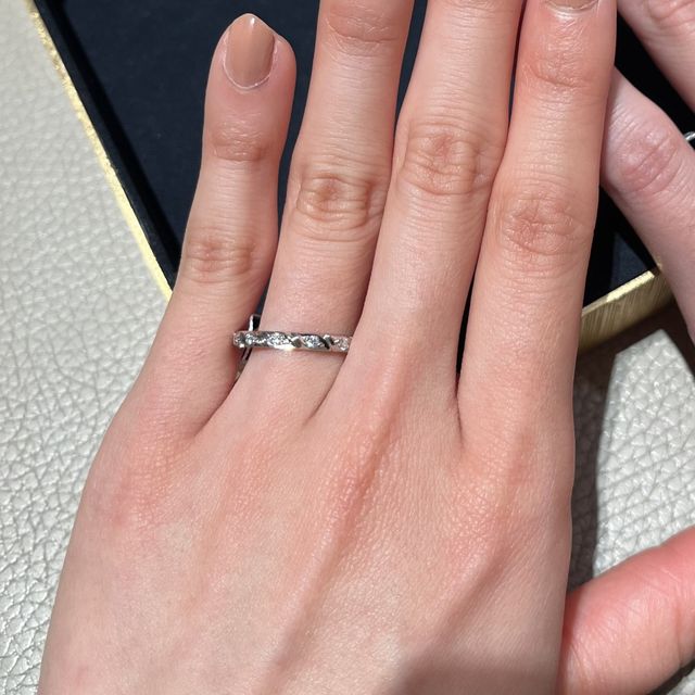 【ショーメ(CHAUMET)の口コミ】 トルサードは付けやすいと聞いていましたが、実際に付けてみても指に違和…