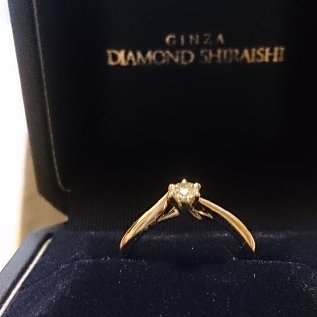 【銀座ダイヤモンドシライシの口コミ】 ほとんどアクセサリーをつけないので、なるべくシンプルなもので。と思っ…