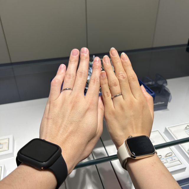 【銀座ダイヤモンドシライシの口コミ】 シンプルなデザインが良かったのでこちらを選びました。
ダイヤモンドを一…