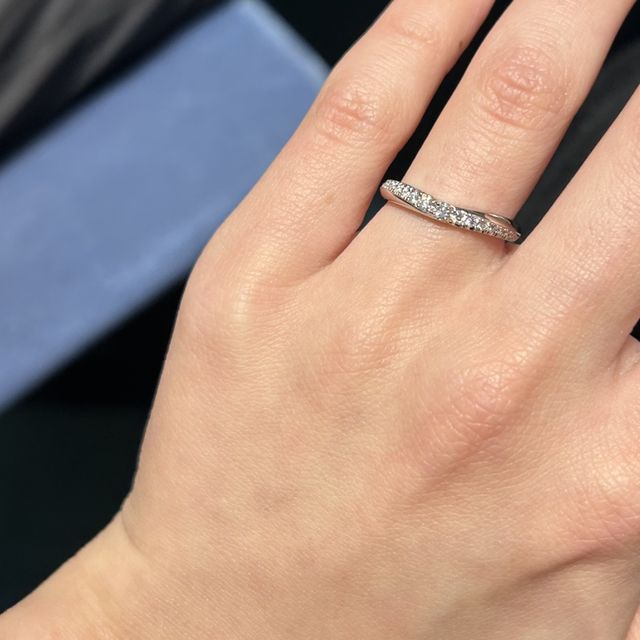 【銀座ダイヤモンドシライシの口コミ】 イメージ通りの輝き。
シンプルのから、デザインが入った物があるので、細…