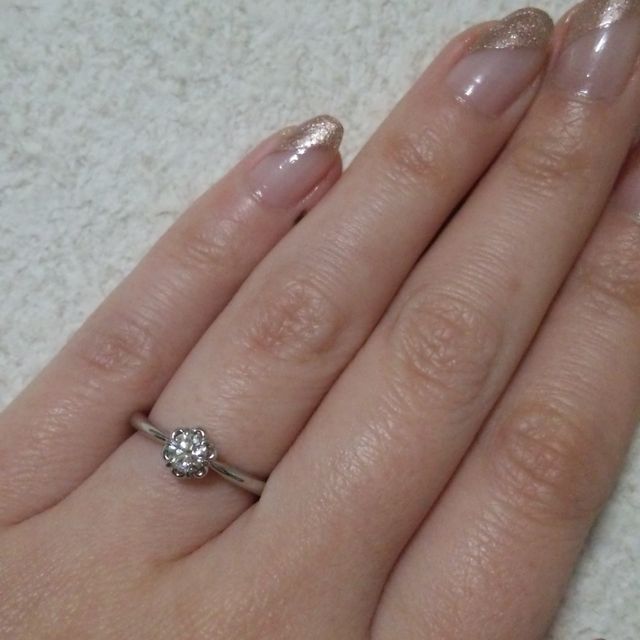 【JEWELRY  KAMATA(ジュエリーかまた)の口コミ】 ソリティアタイプ（一粒石）で、透かしのある台に憧れていて、ダイヤモン…