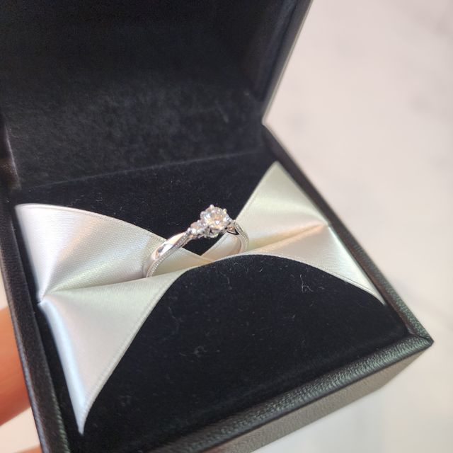 【エクセルコダイヤモンド(EXELCO DIAMOND)の口コミ】 華やかすぎることなく普段遣いにも対応している点。
特別な時にこれからも…