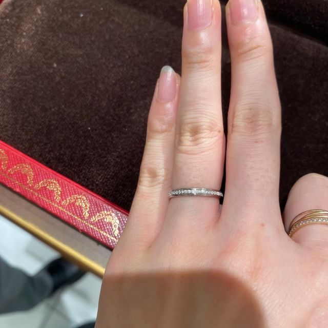 【カルティエ(Cartier)の口コミ】 長年つけるものなのでシンプルかつ、キラキラしていて華やかな指輪が欲し…