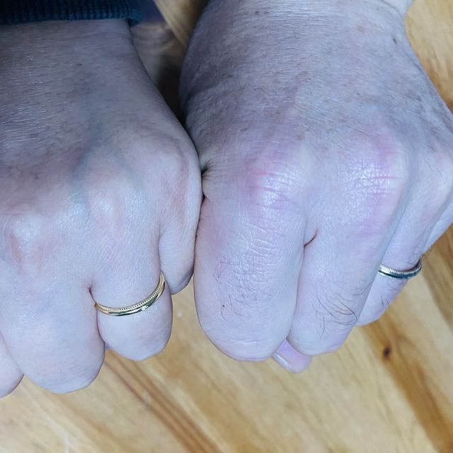 【AMOUR AMULET(アムール・アミュレット)の口コミ】 アンティーク調のミルグレインの
デザインで長く使えると思い購入しました…