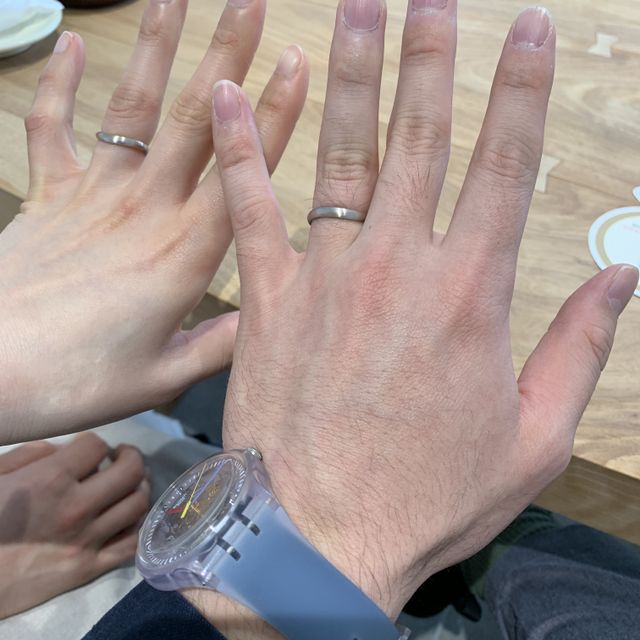 【出雲結(いずもゆい)の口コミ】 他にない形で、指輪に一本の赤い糸が通っているイメージに感銘を受けた。…