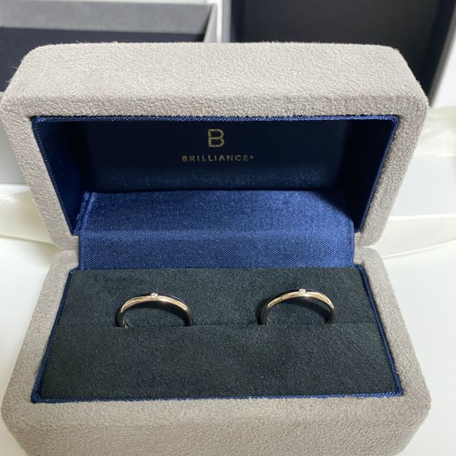 【BRILLIANCE+(ブリリアンスプラス)の口コミ】 飽きのこないシンプルなデザインが良いと思い、オーバルにしました。色は…