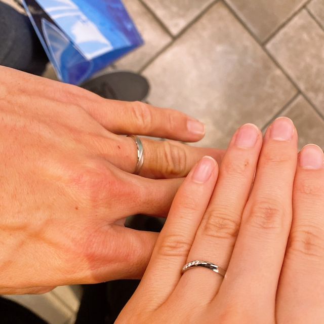 【nocur(ノクル)の口コミ】 シンプルで頑丈な指輪です。
一生使うので傷つくのが不安ですので
長持ち…