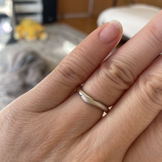 【アイプリモ(I-PRIMO)の口コミ】 デザインが本当にシンプル。
でも安っぽくないのはつけても見てもわかりま…