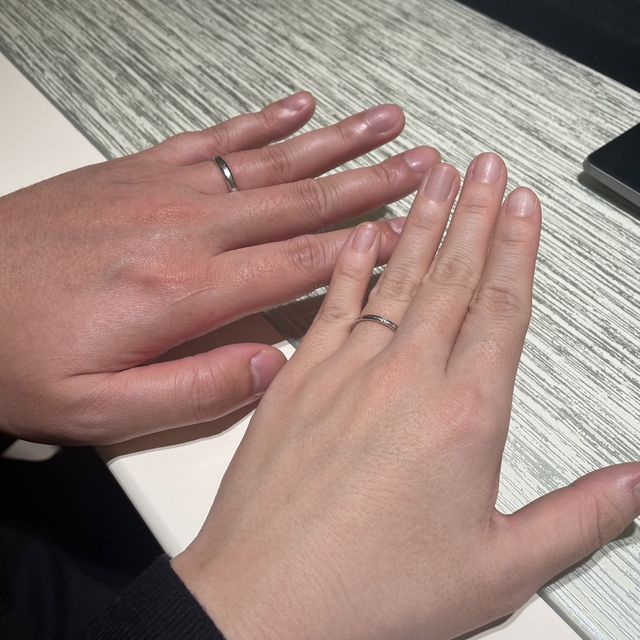 【TRECENTI(トレセンテ)の口コミ】 シンプルなデザインのものを探しており、普段指輪等のアクセサリーは身に…