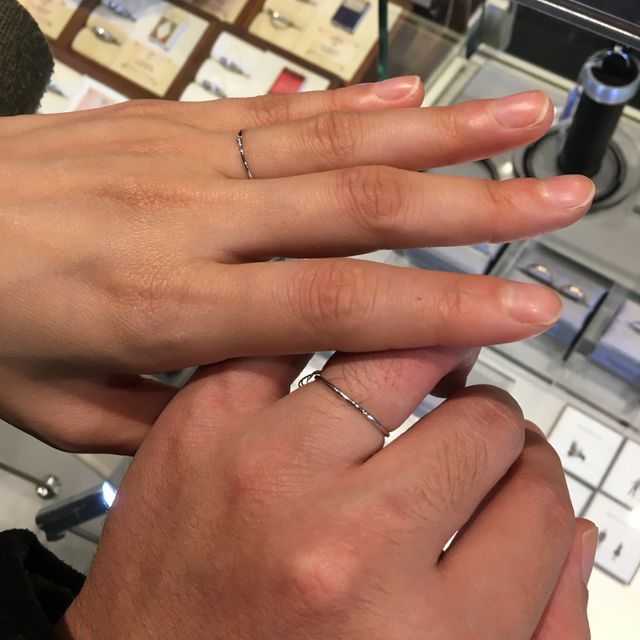 【BIJOUPIKO(ビジュピコ)の口コミ】 細さがダントツで細い指輪です。2.5ミリが今まで訪れた所では一番細かった…