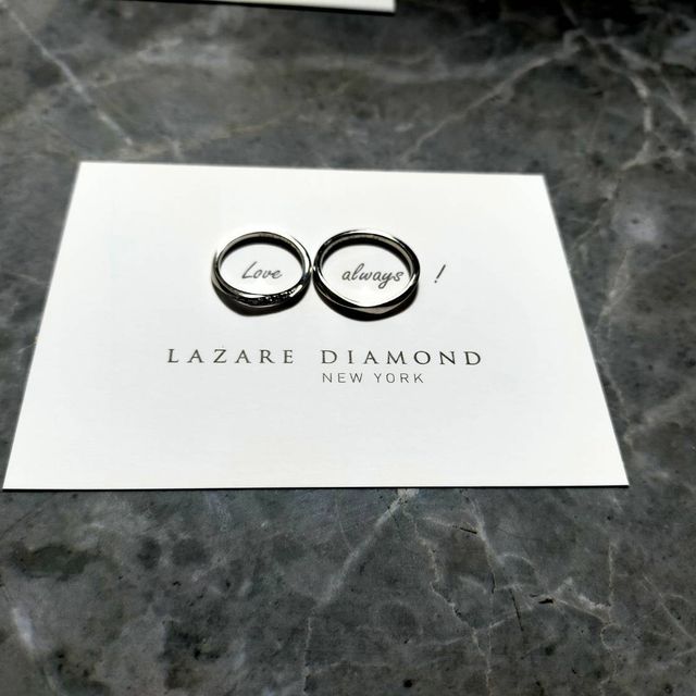 【ラザール ダイヤモンド(LAZARE DIAMOND)の口コミ】 デザイン
リング自体が細身なものを選びました。リングの存在感がですぎる…