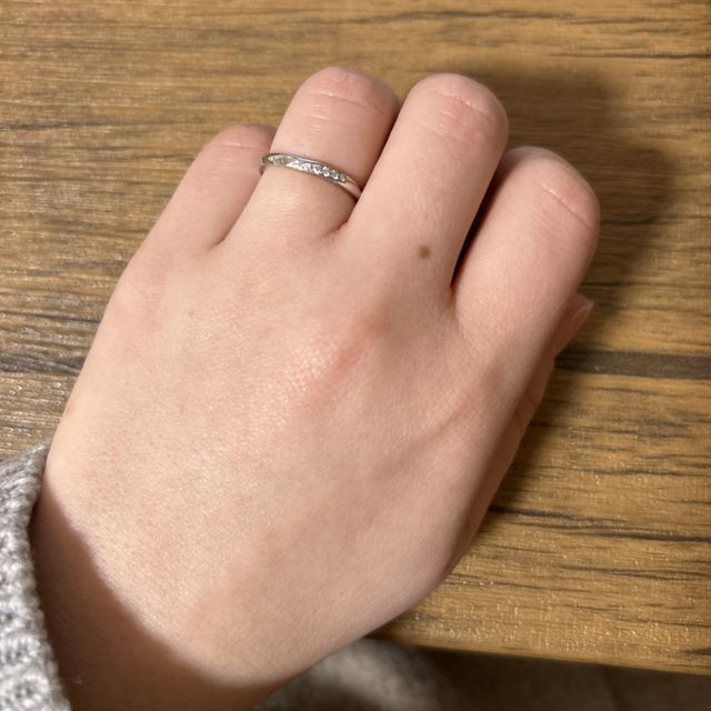 【アイプリモ(I-PRIMO)の口コミ】 指輪のデザイン、付け心地ともに、とても気に入っています！あまり派手に…