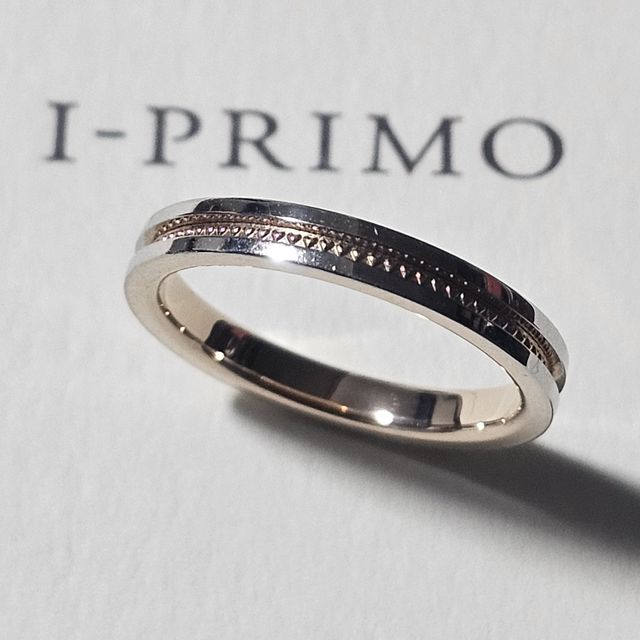 【アイプリモ(I-PRIMO)の口コミ】 ・華奢すぎず存在感がありつつも肌なじみが良いところ。
・真ん中のライン…