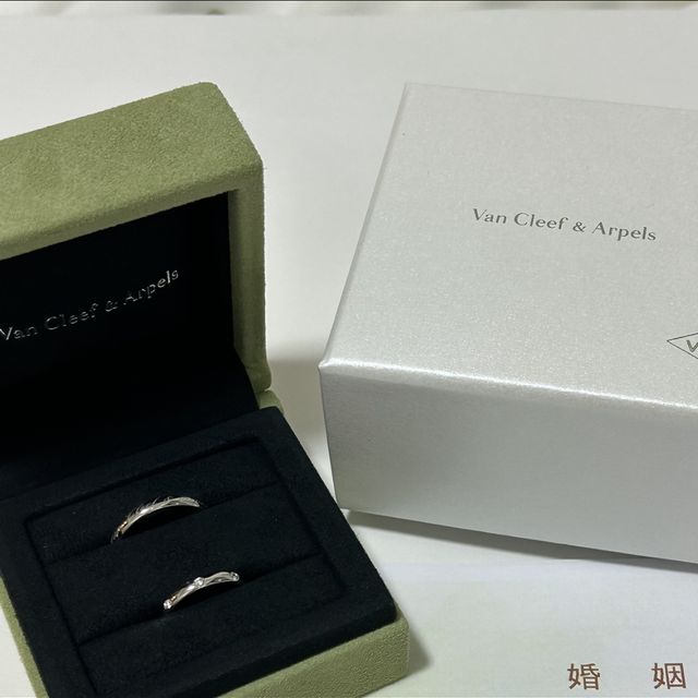 【ヴァン クリーフ＆アーペル(Van Cleef & Arpels)の口コミ】 女性の指輪には、シンプルな中にカラット数の高いダイヤがあります。また…