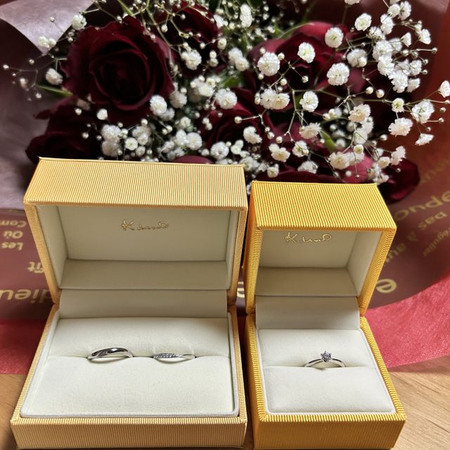 【ケイウノ ブライダル(K.UNO BRIDAL)の口コミ】 結婚指輪について、私はストレートの形が良くて、パートナーはウェーブの…