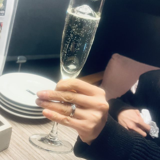 【宝寿堂(ほうじゅどう)の口コミ】 シンプルだからこそダイヤそのものの良さが際立つデザイン。ダイヤ自体の…