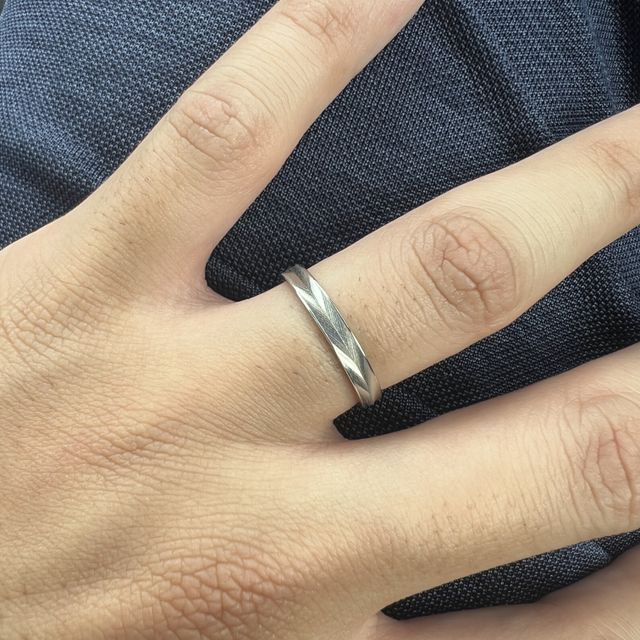 【TOMOE(トモエ)の口コミ】 TOMOEというブランドの鷹羽(タカノハ)というモデルを購入しました。
こち…