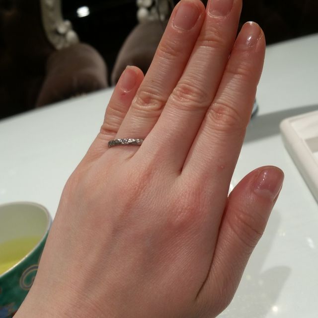 【ties(タイズ)の口コミ】 遠目でも分かるデザイン性(かたち、素材)が、素敵で、アパレル勤務夫婦の…