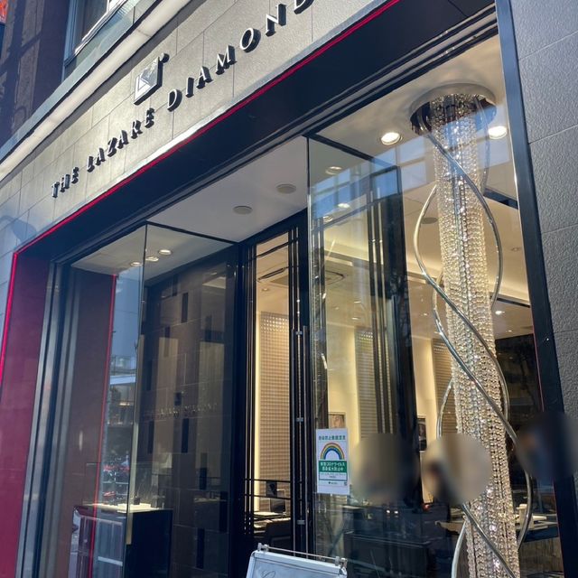 【ラザール ダイヤモンド(LAZARE DIAMOND)の口コミ】 ダイヤモンドがとにかく綺麗で、テンションが上がりましたᕷ*.&deg;照明の…