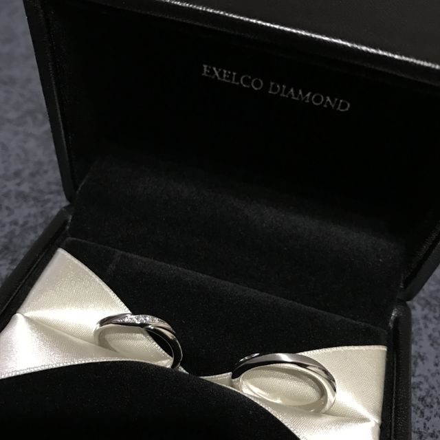 【エクセルコダイヤモンド(EXELCO DIAMOND)の口コミ】 指輪の太さや、デザイン、ダイヤモンドの輝きがとても気に入りました。様…