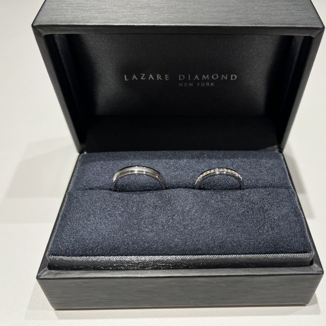 【ラザール ダイヤモンド(LAZARE DIAMOND)の口コミ】 メンズの指輪がまずおすすめのポイントの一つ目です。センターにマッド加…