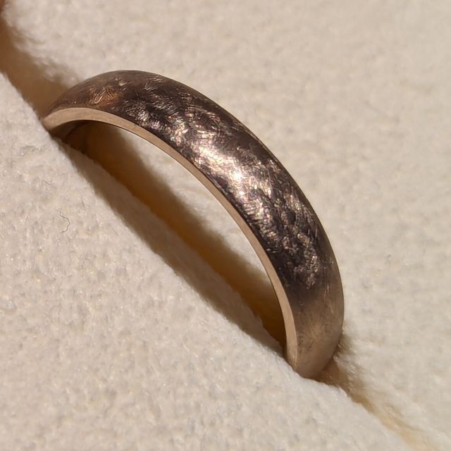 【TANZO.(鍛造指輪)の口コミ】 セミオーダーの細工が基本のブランドなので、自分だけの指輪を作ることが…