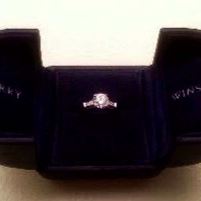 【ハリー・ウィンストン(Harry Winston)の口コミ】 クラシック・リングのなかでも数少ない(あまり所有しているかたが多くない…