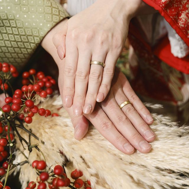 【uchimari(ウチマリ)の口コミ】 サンプルを見ながら好みの幅や肌になじむ色をそれぞれ選び、お互いの誕生…