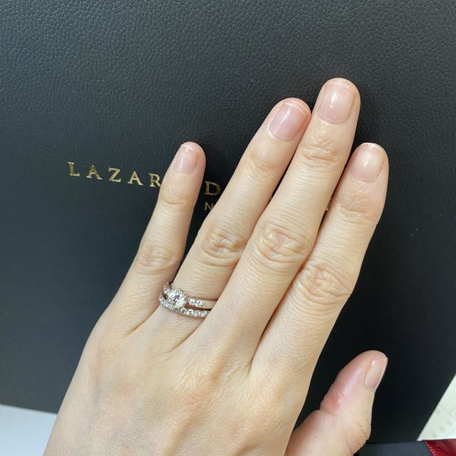 【ラザール ダイヤモンド(LAZARE DIAMOND)の口コミ】 いろんなお店を見て回りましたが、最終的にダイヤの輝きが美しかったので…
