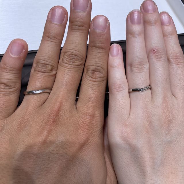 【アイプリモ(I-PRIMO)の口コミ】 とにかくデザインが良かったです。普通は男性の結婚指輪はあまりデザイン…