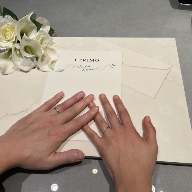 【アイプリモ(I-PRIMO)の口コミ】 ダイヤモンドがたくさんあしらわれていて、着け心地が良い！シルバーだけ…