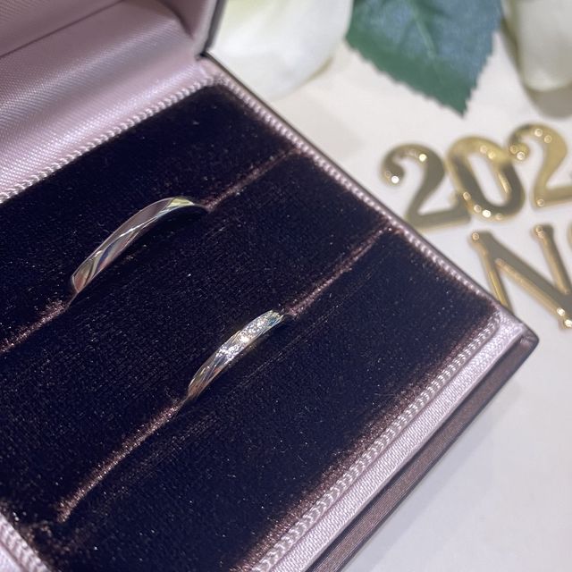 【アイプリモ(I-PRIMO)の口コミ】 あまり派手すぎず、ダイヤが少しついている指輪を探していました。他社の…