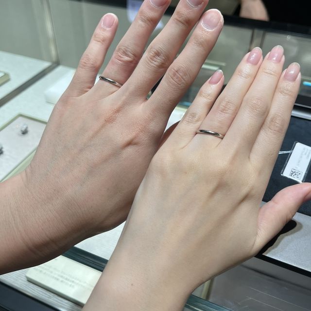 【ヴァン クリーフ＆アーペル(Van Cleef & Arpels)の口コミ】 シンプルなデザインで着け心地が良いです。正直、どこのブランドさんでも…