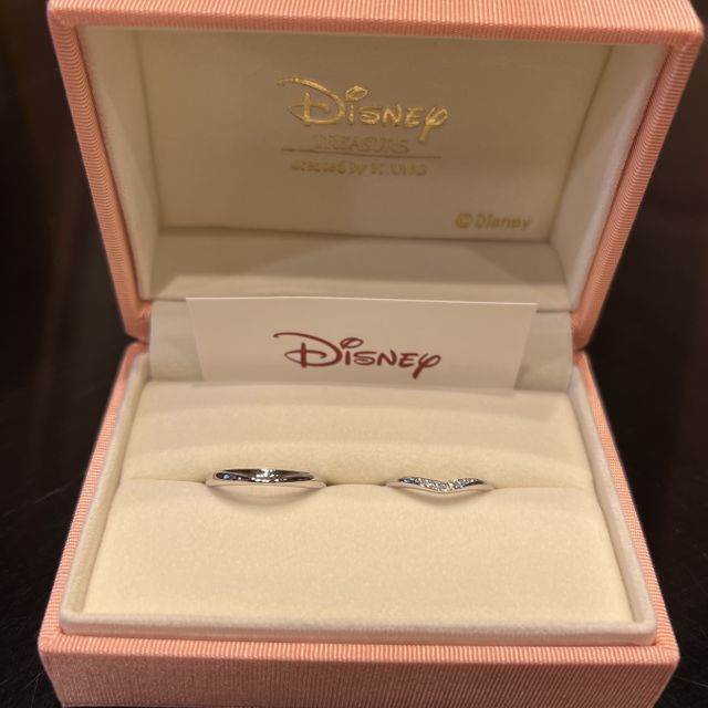 【ケイウノ ブライダル(K.UNO BRIDAL)の口コミ】 ケイウノさんでディズニーデザインのものを購入しました。デザインは普段…