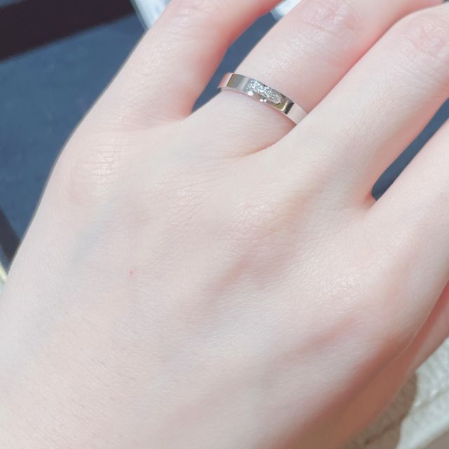【ティファニー(Tiffany & Co.)の口コミ】 ずっとつける指輪で、冠婚葬祭でもつけられるものを選びたいと思いました…