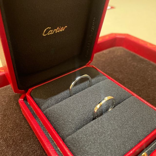 【カルティエ(Cartier)の口コミ】 シンプルでどんな服装にも合わせやすく日常使いしやすいデザインです。太…