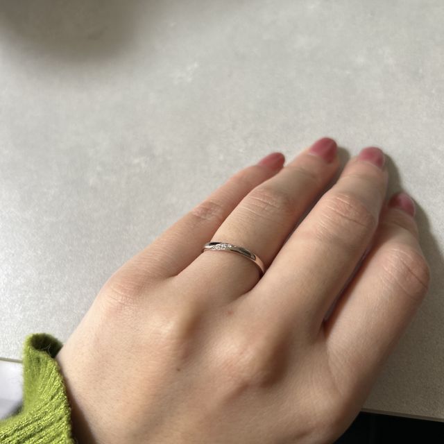 【アイプリモ(I-PRIMO)の口コミ】 ペールブラウンゴールドという、他のブランドにはない色で、肌馴染みが良…