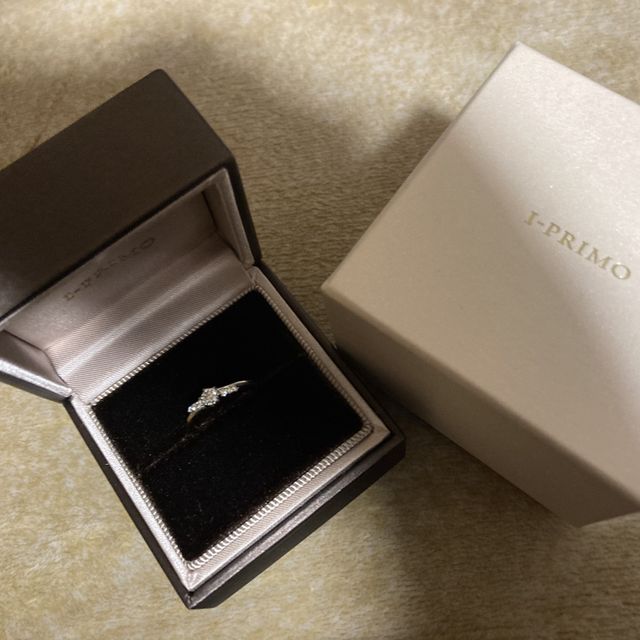 【アイプリモ(I-PRIMO)の口コミ】 自分の指が小さいため、細身のリングで可愛らしデザインの物を探していま…