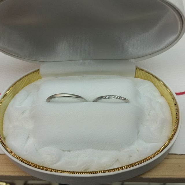 【カオキ　ダイヤモンド専門卸直営店の口コミ】 デザインに一目惚れしました！！予算の関係もあり、ダイヤがいっぱい付い…