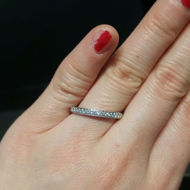 【エクセルコダイヤモンド(EXELCO DIAMOND)の口コミ】 華やかでキラキラとした結婚指輪です！繊細なレースのようなデザインで可…