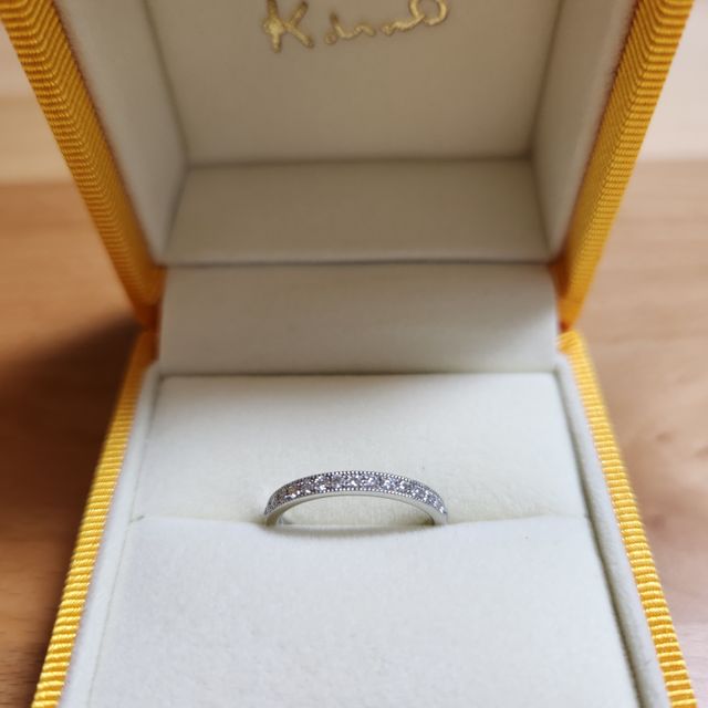 【ケイウノ ブライダル(K.UNO BRIDAL)の口コミ】 元々こちらのブランドの違うエタニティリングを検討していたのですが、こ…