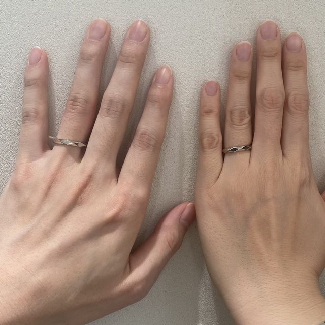 【ブシュロン(BOUCHERON)の口コミ】 地金のみはどこで購入しても大差がないと思い、少し個性的なデザインを求…