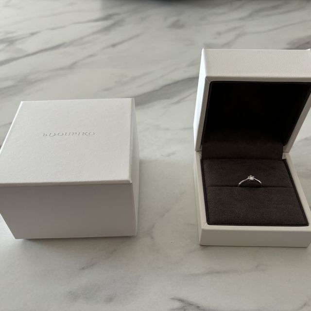 【TOWA(永遠)の口コミ】 シンプルで可愛いく、場所や服装を選ばず着用できるのが最大のメリットだ…